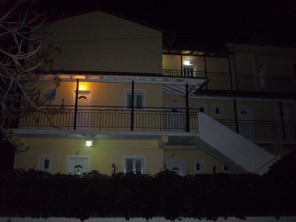 Apollo Hotel Kávos Exterior photo